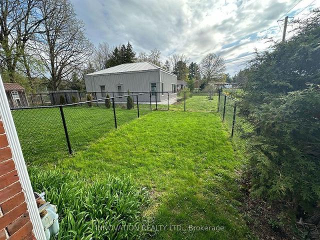 For Lease 348 Donald B. Munro Drive Unit# #2, Carp Huntley Ward, Ontario