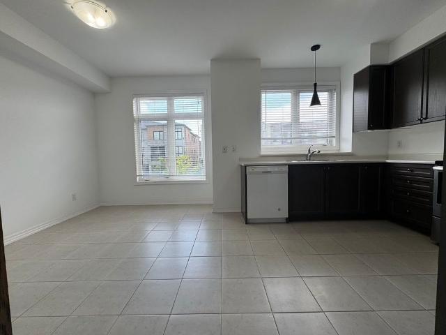 For Lease 34 Vantage Loop, Newmarket, Ontario