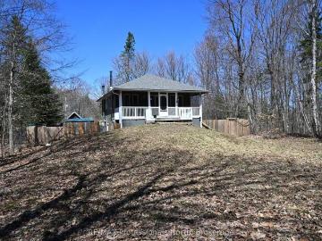 For Lease 351 Chub Lake Road, Huntsville, Ontario