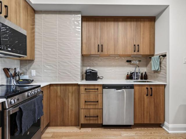 For Lease 353 Wilmont Avenue Unit# 2, Carlingwood Westboro and Area, Ontario