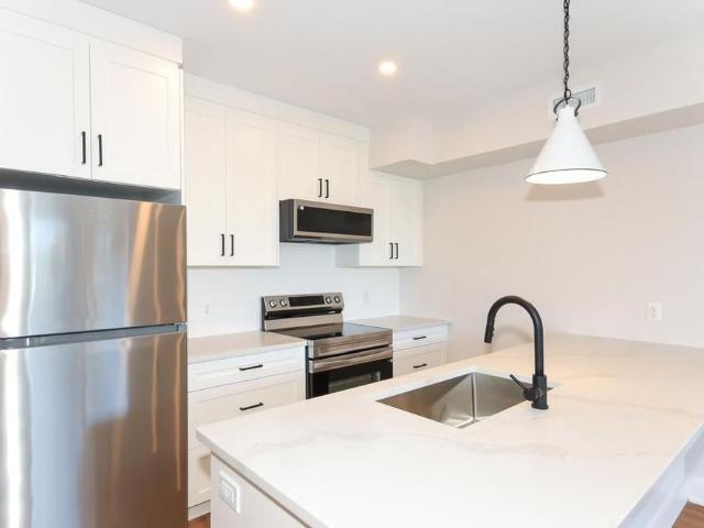 For Lease 35 Monk Street Unit# 4, Glebe Ottawa East and Area, Ontario