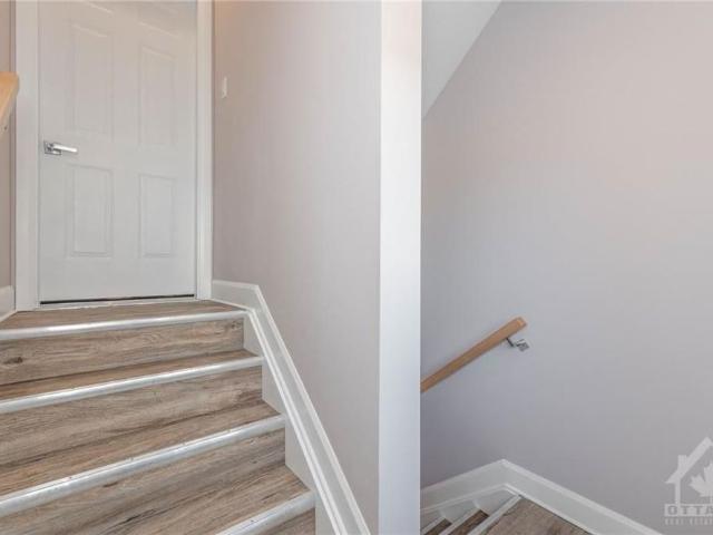 For Lease 366 FULLERTON Avenue Unit# B, Overbrook Castleheights and Area, Ontario