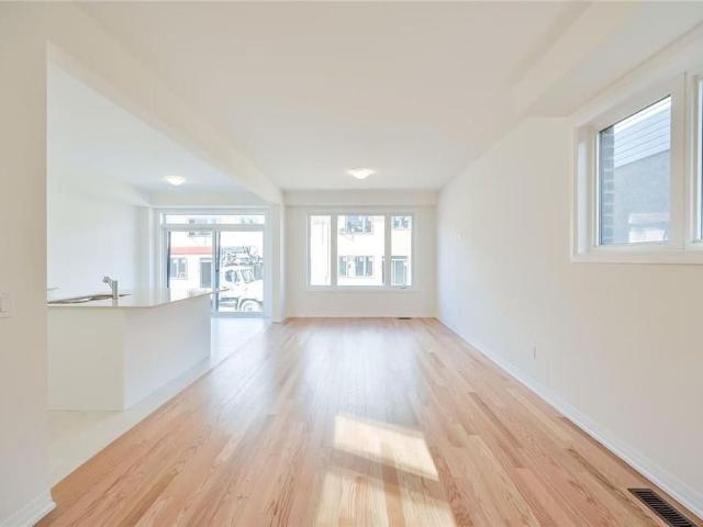 For Lease 377 Provident Way, Hamilton, Ontario