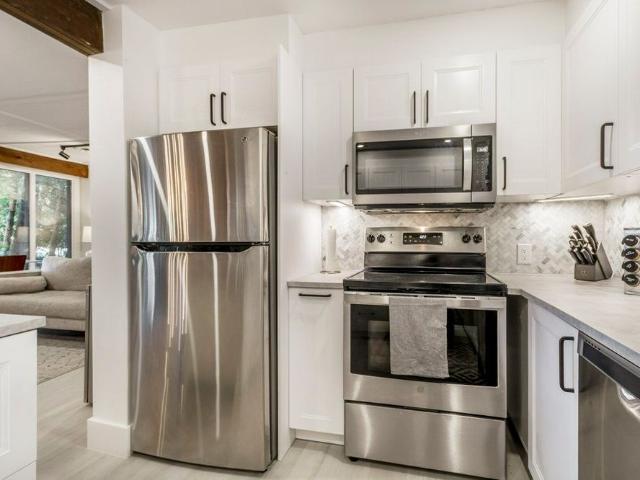 For Lease 37 Georgian Manor Drive, Collingwood, Ontario