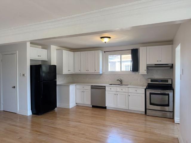For Lease 37 Ondrey Street, Bradford West Gwillimbury, Ontario