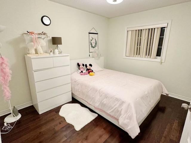 For Lease 384 Spruce Grove Crescent, Newmarket, Ontario
