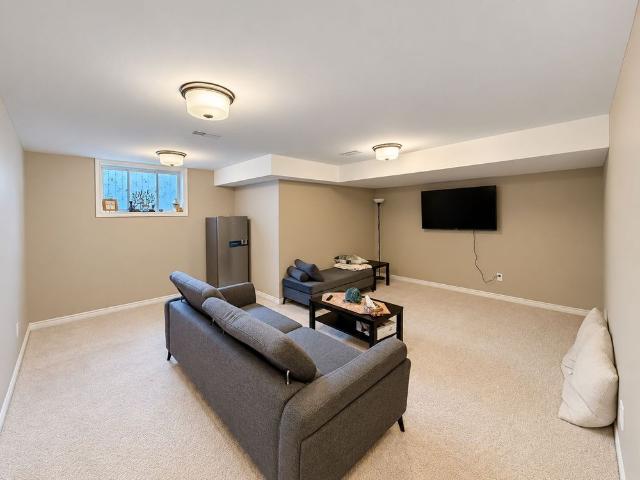 For Lease 383 Warmstone Drive, Stittsville Munster Richmond, Ontario