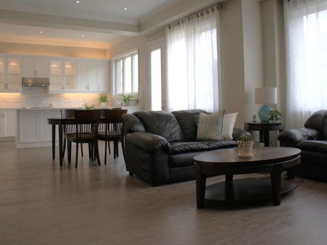 For Lease 39 Scrivener Drive, Aurora, Ontario