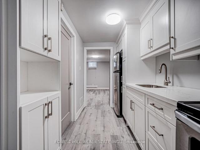 For Lease 39A Lippincott Street Unit# Lower, Toronto, Ontario