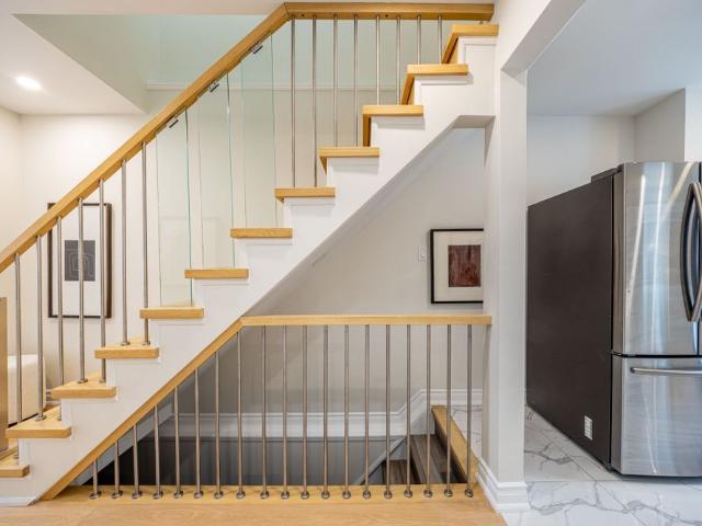 For Lease 4094 Teakwood Drive, Mississauga, Ontario