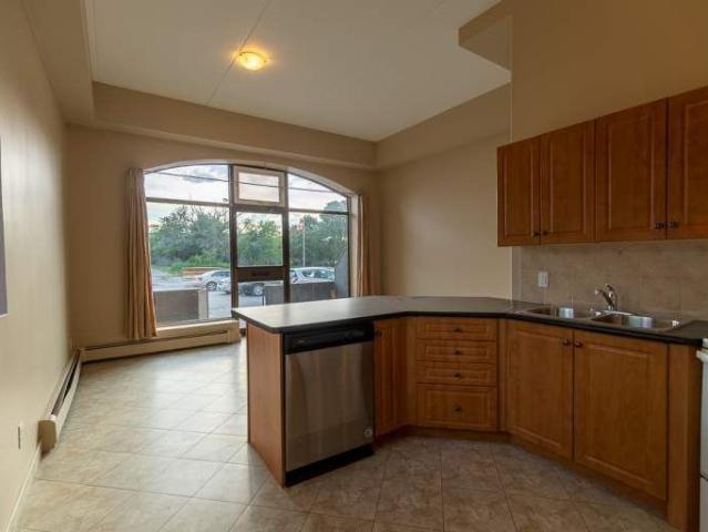 For Lease 40 Front Street Unit# 102, Thorold, Ontario
