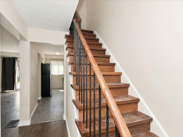 For Lease 4118 Teakwood Drive, Mississauga, Ontario