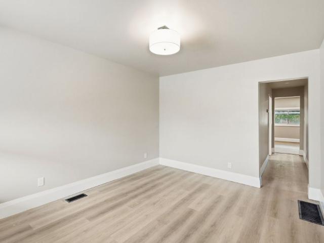 For Lease 422 Brunswick Street Unit# Upper, Hamilton, Ontario