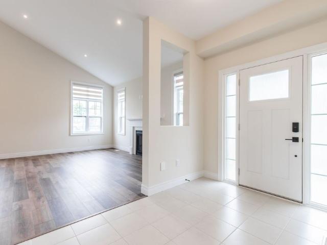 For Lease 42 Beachwalk Crescent, Fort Erie, Ontario