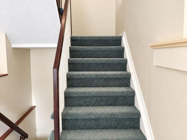 For Lease 42 Settler's Ridge Way, Barrhaven, Ontario