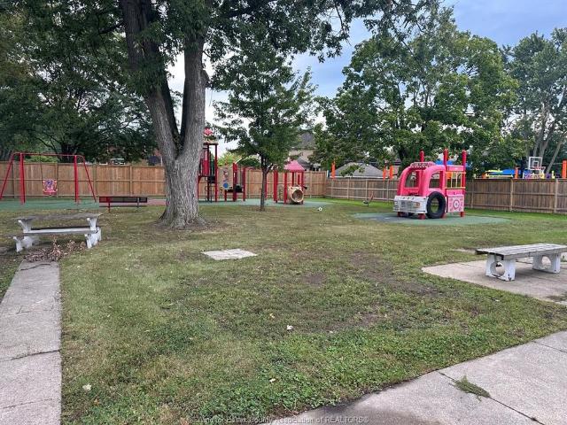 For Lease 4360 HOWARD Avenue, Windsor, Ontario
