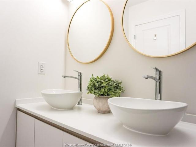 For Lease 4400 LAURIER Parkway Unit# 611, LaSalle, Ontario