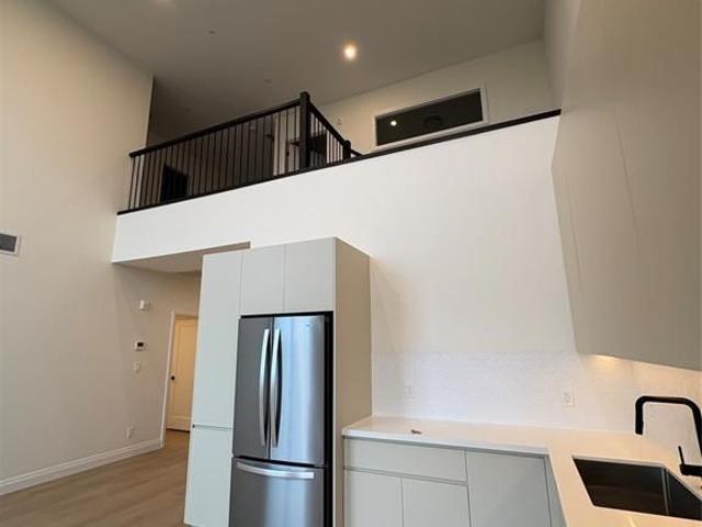 For Lease 4400 LAURIER Unit# 601, LaSalle, Ontario