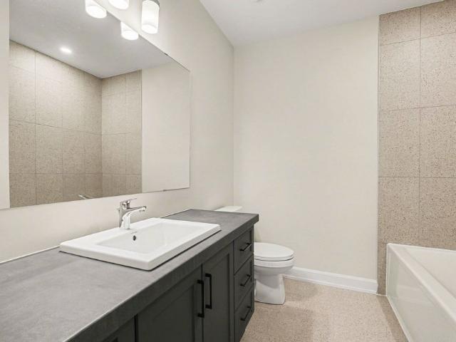 For Lease 440 Falcon Lane Unit# B, Russell, Ontario