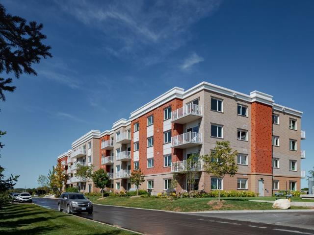 For Lease 459 BARNET Boulevard Unit# E215, Renfrew, Ontario