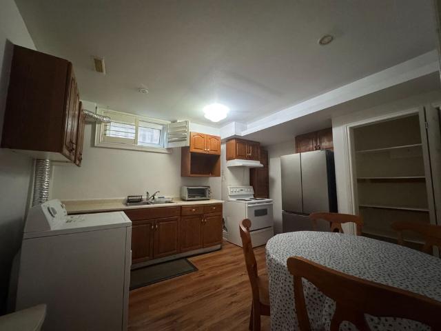 For Lease 45 Bay Street Unit# Basement, Mississauga, Ontario