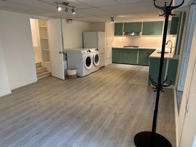 For Lease 460 Chartwell Road, Oakville, Ontario