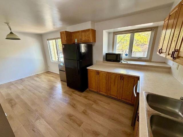 For Lease 46 Arbordale Crescent, South of Baseline to Knoxdale, Ontario