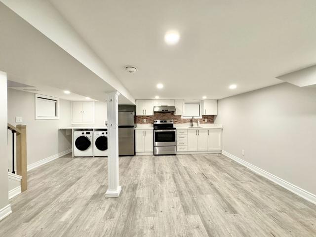 For Lease 47 Chamberlain Avenue, Toronto, Ontario