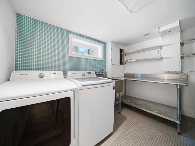 For Lease 481 Anthony Drive, Oakville, Ontario