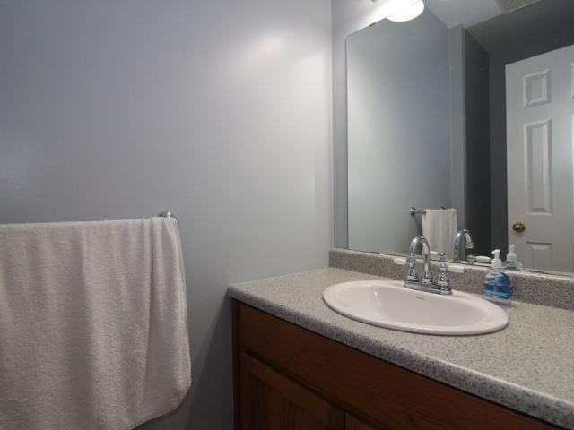For Lease 48 Ontario Street Unit# 7, Lambton Shores, Ontario