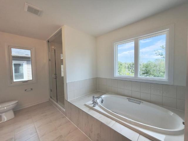 For Lease 50 Royal Oak Crescent, Loyalist, Ontario