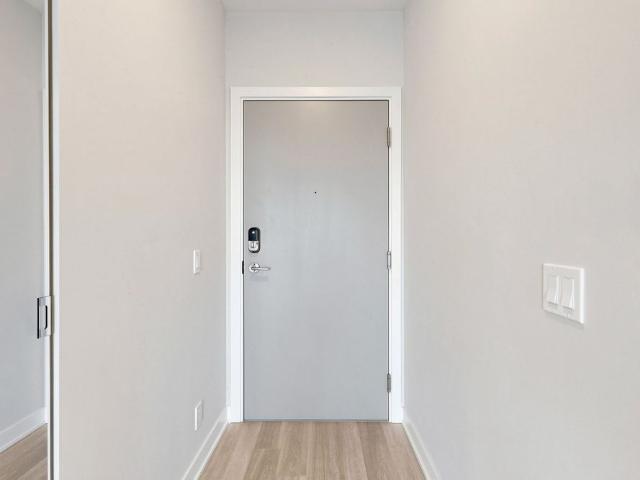 For Lease 50 Upper Mall Way Unit# 1909, Vaughan, Ontario