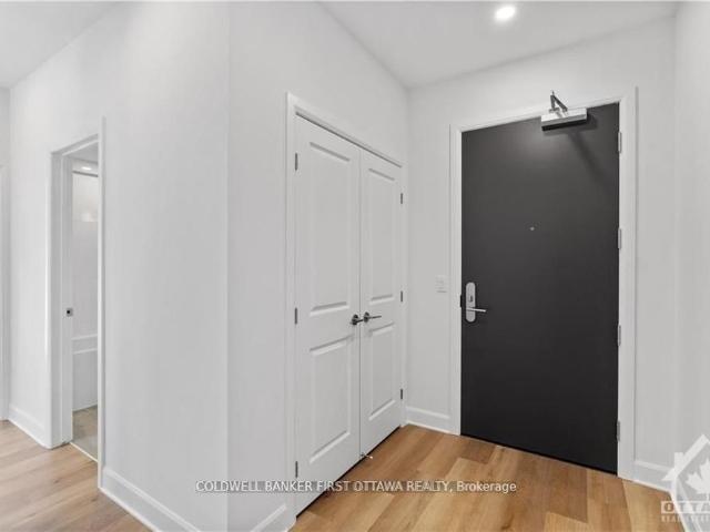 For Lease 520 PIMIWIDON Street Unit# 104, Manor Park Cardinal Glen and Area, Ontario