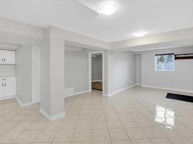 For Lease 521 Heddle Crescent, Newmarket, Ontario