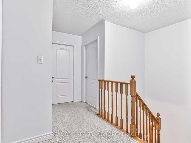 For Lease 523 Ainsworth Drive, Newmarket, Ontario