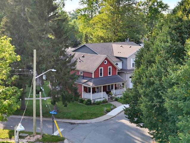 For Lease 52 Queens Circle Unit# 2, Fort Erie, Ontario