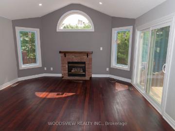 For Lease 52 Rush Road Unit# Main &Upper Floor, Aurora, Ontario
