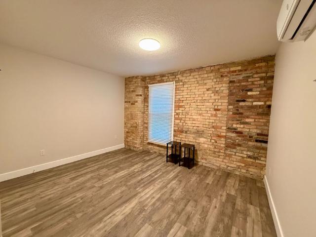For Lease 537 Talbot Street Unit# 7, St. Thomas, Ontario