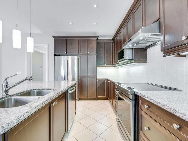 For Lease 537 Terrace Way, Oakville, Ontario