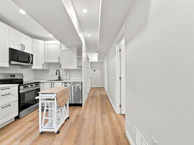 For Lease 533A Carlton Street, St. Catharines, Ontario