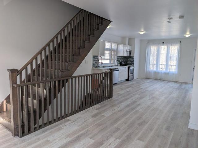 For Lease 540 Essa Road Unit# 17, Barrie, Ontario