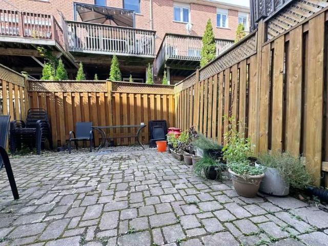 For Lease 54 Bluewater Court, Toronto, Ontario