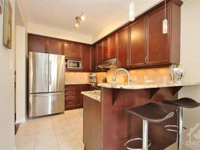 For Lease 553 Ashbourne Crescent, Barrhaven, Ontario
