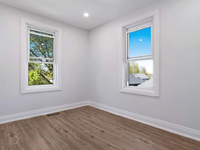 For Lease 5749 Summer Street Unit# Unit 2, Niagara Falls, Ontario