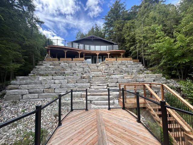 For Lease 5789 North Kennisis Lake Road, Dysart et al, Ontario