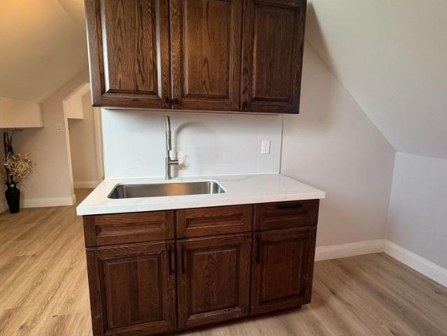 For Lease 5737 Stanley Avenue Unit# Unit 2, Niagara Falls, Ontario