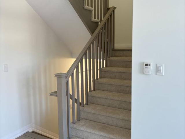 For Lease 57 copperhill Heights, Barrie, Ontario