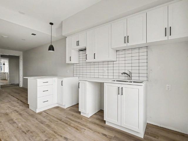 For Lease 5874 COUNTY Rd #19 Road Unit# 215, North Grenville, Ontario