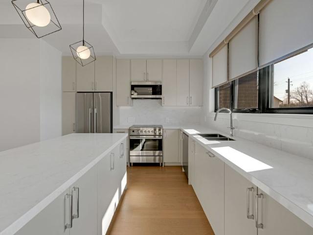 For Lease 59 Charles Street Unit# 7, Newmarket, Ontario