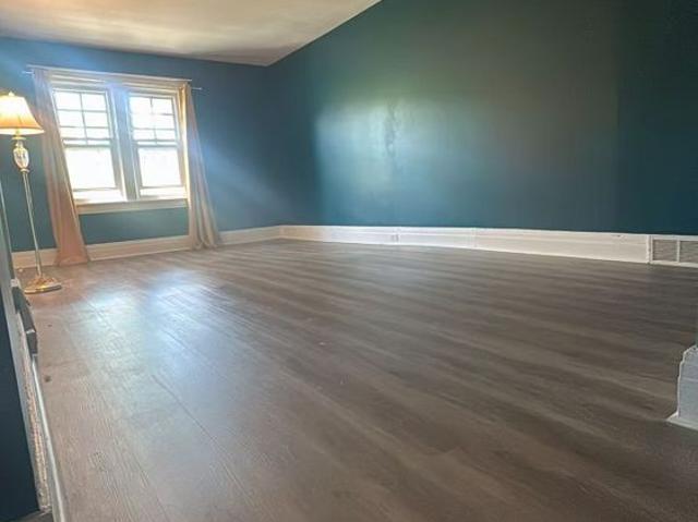 For Lease 5 COLLEGE Street Unit# 2, St. Catharines, Ontario